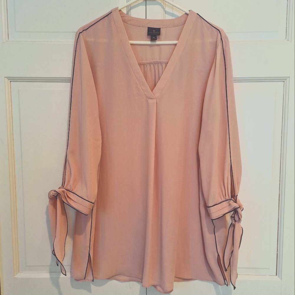 Worthington flowy blouse